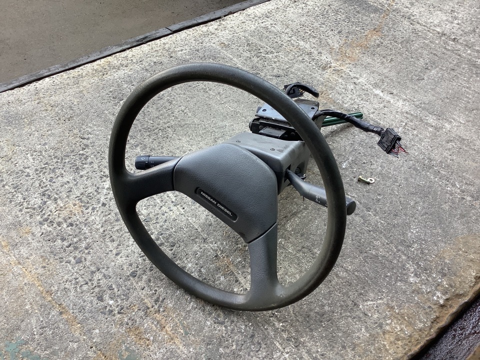 LEARRA ステアリング Yahoo!オークション - LECARRA レカラ ステアリング ハンドル