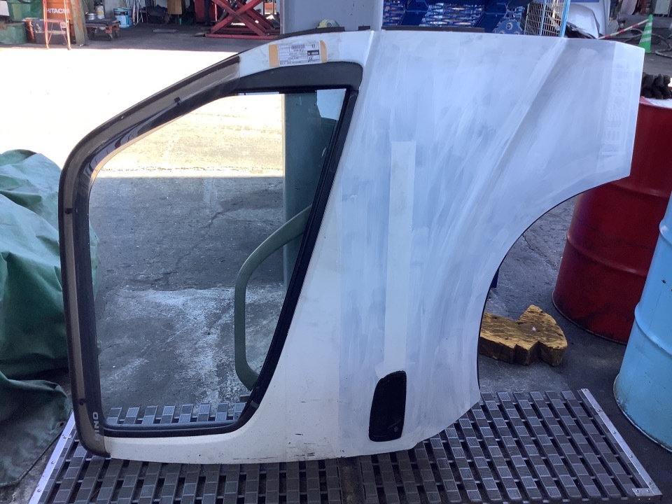 フロントドア 右 - デュトロ Ref:SP298239_219 1/1