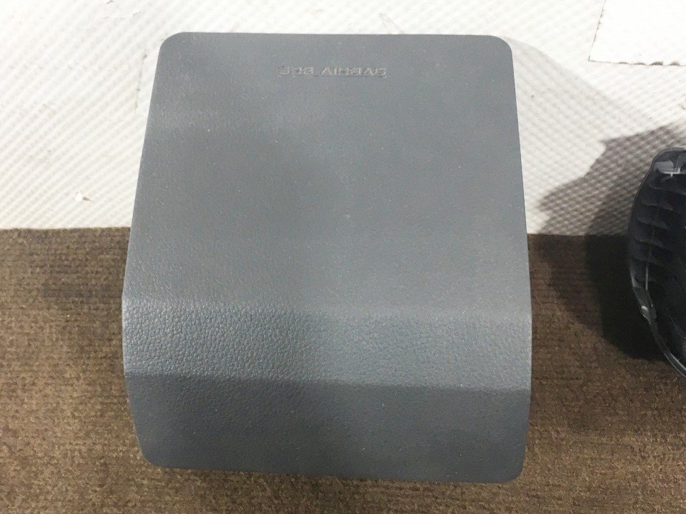 GAPRAS エアバッグカバー左フロント - トヨタ その他 - 商品詳細