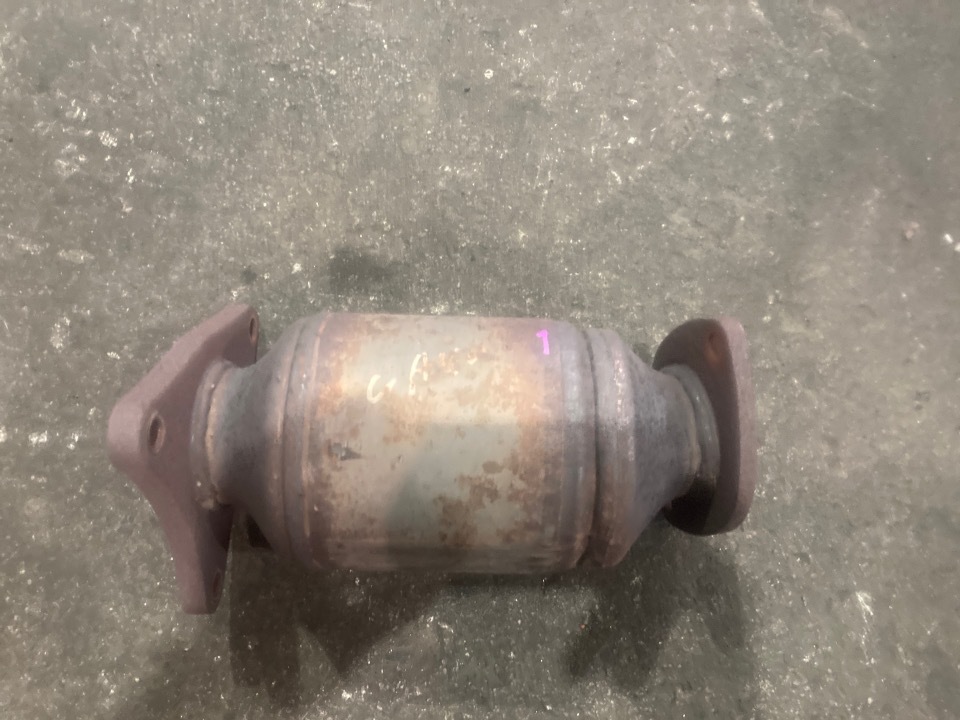 セルシオ触媒 （≪最新≫スリーキャッツ UCF21 20セルシオ 後期 底上げ