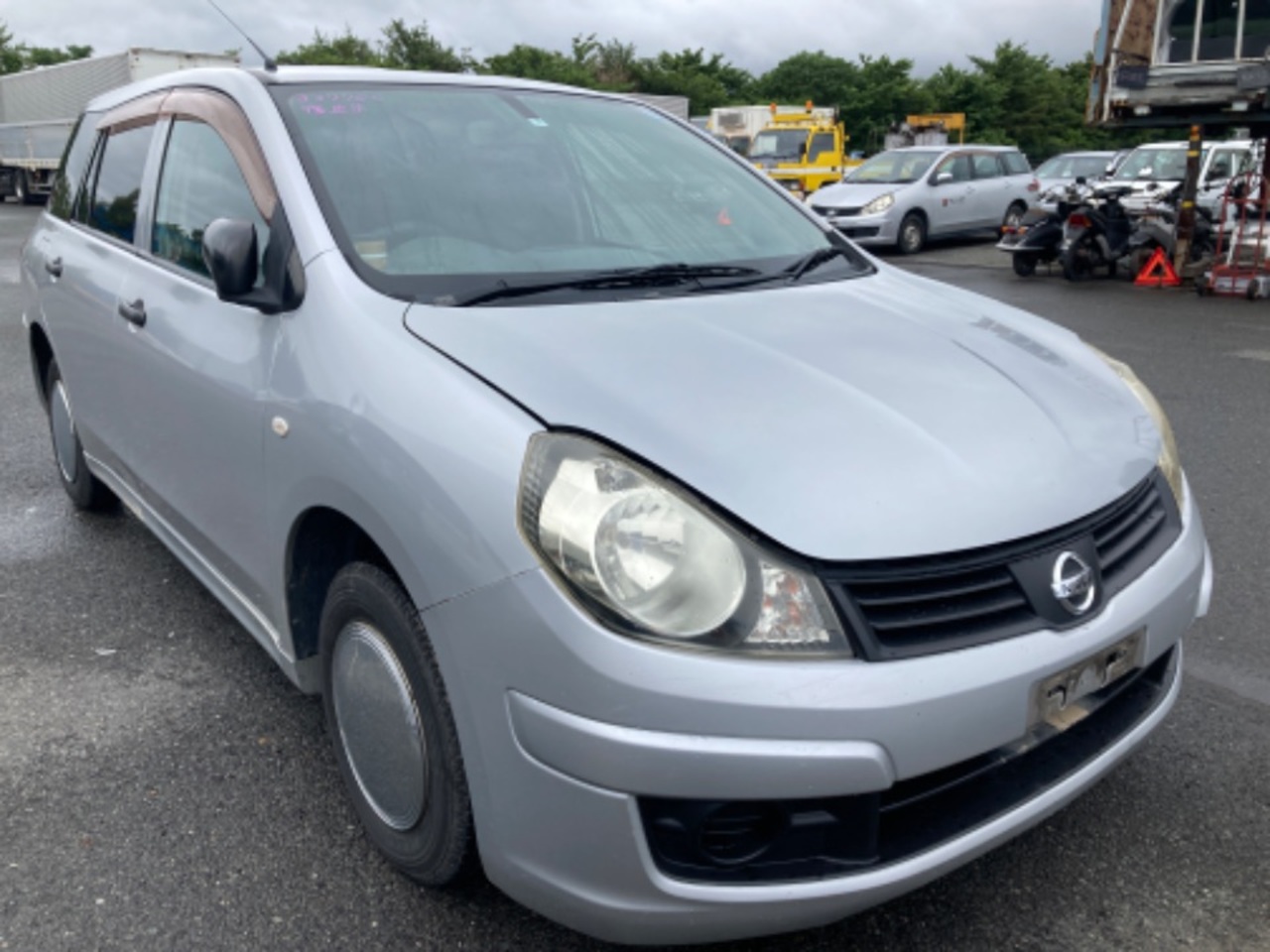 158678 日産 / AD / VY12 / DX / 左 / フェンダー / QM1 白 1J3 【公式