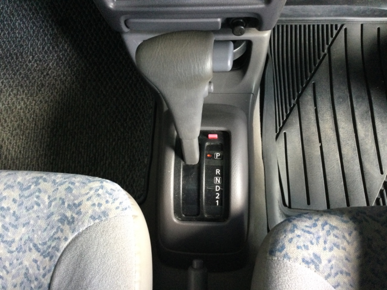 GAPRAS 日産 マーチ - 商品詳細 - SP341314