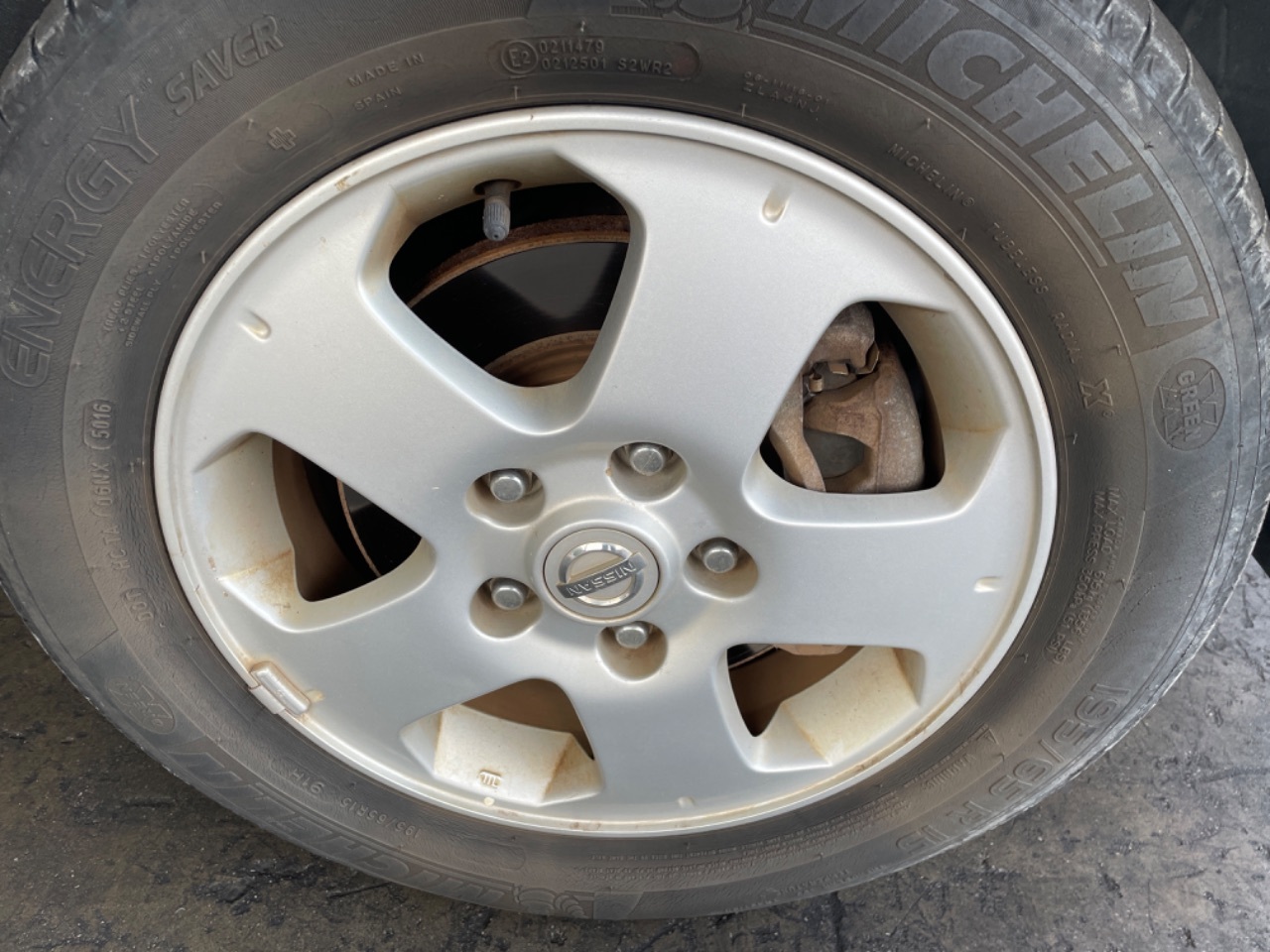 日産セレナ純正☆サマータイヤ☆ セレナ 日産 C26 セレナ純正 195/60R16 夏タイヤ 60%-75%山