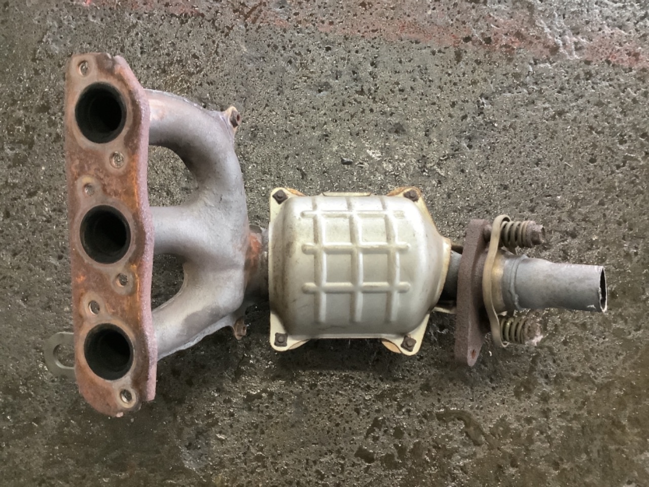 スズキ K6A 触媒 C08 SUZUKI スズキ K6A 触媒 85G-C08