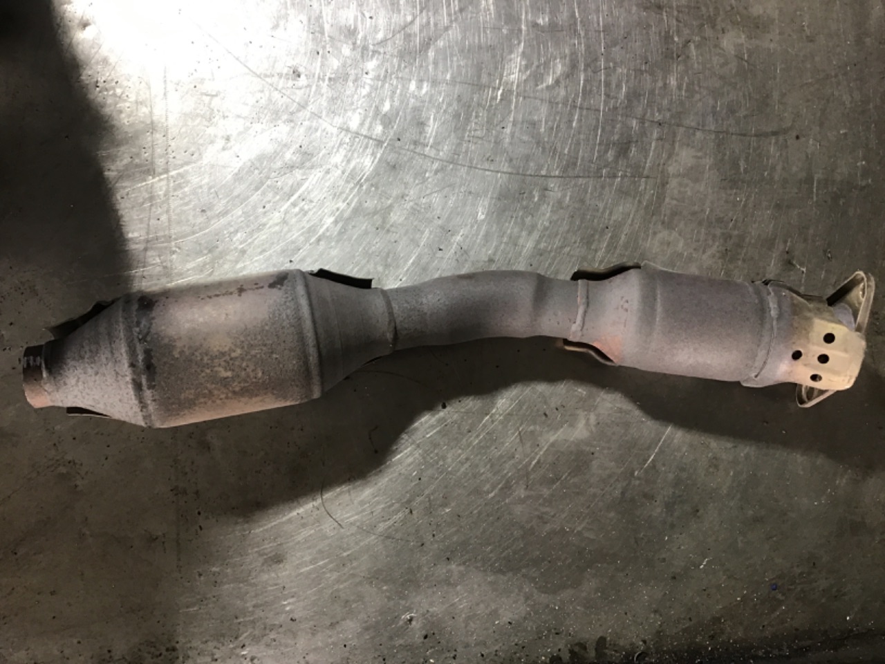 三菱触媒 希少品】ニッサン R35 GT-R 純正 第1触媒 第2触媒 セット