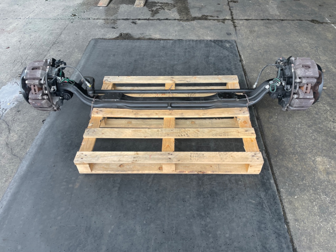 GAPRAS FRONT AXLE ASSY - Canter - Product detail - SP362885_290