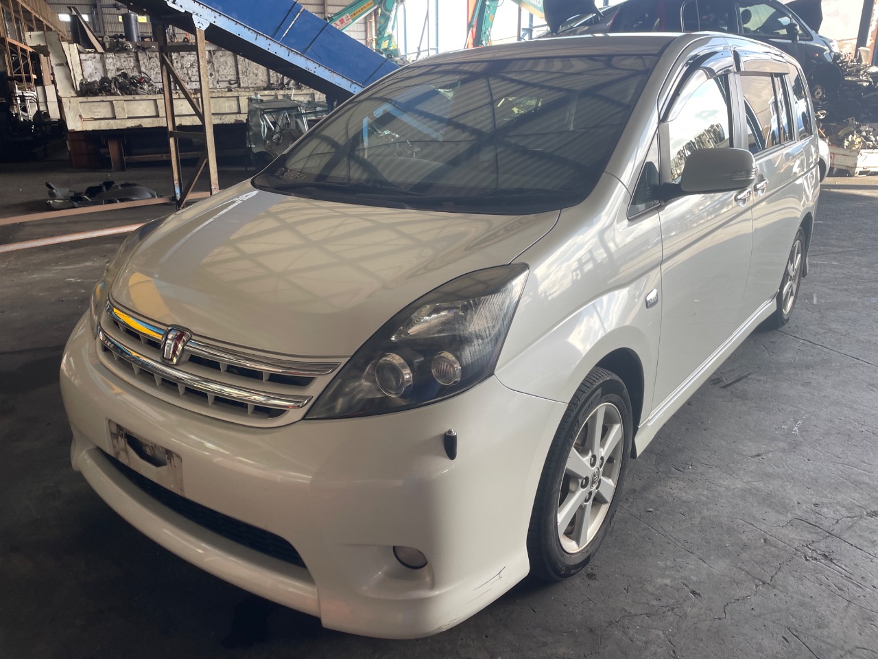 TOYOTA ISIS（シルバー) ディスプレイモデル TOYOTA ISIS（シルバー) ディスプレイモデル TOYOTA ISIS