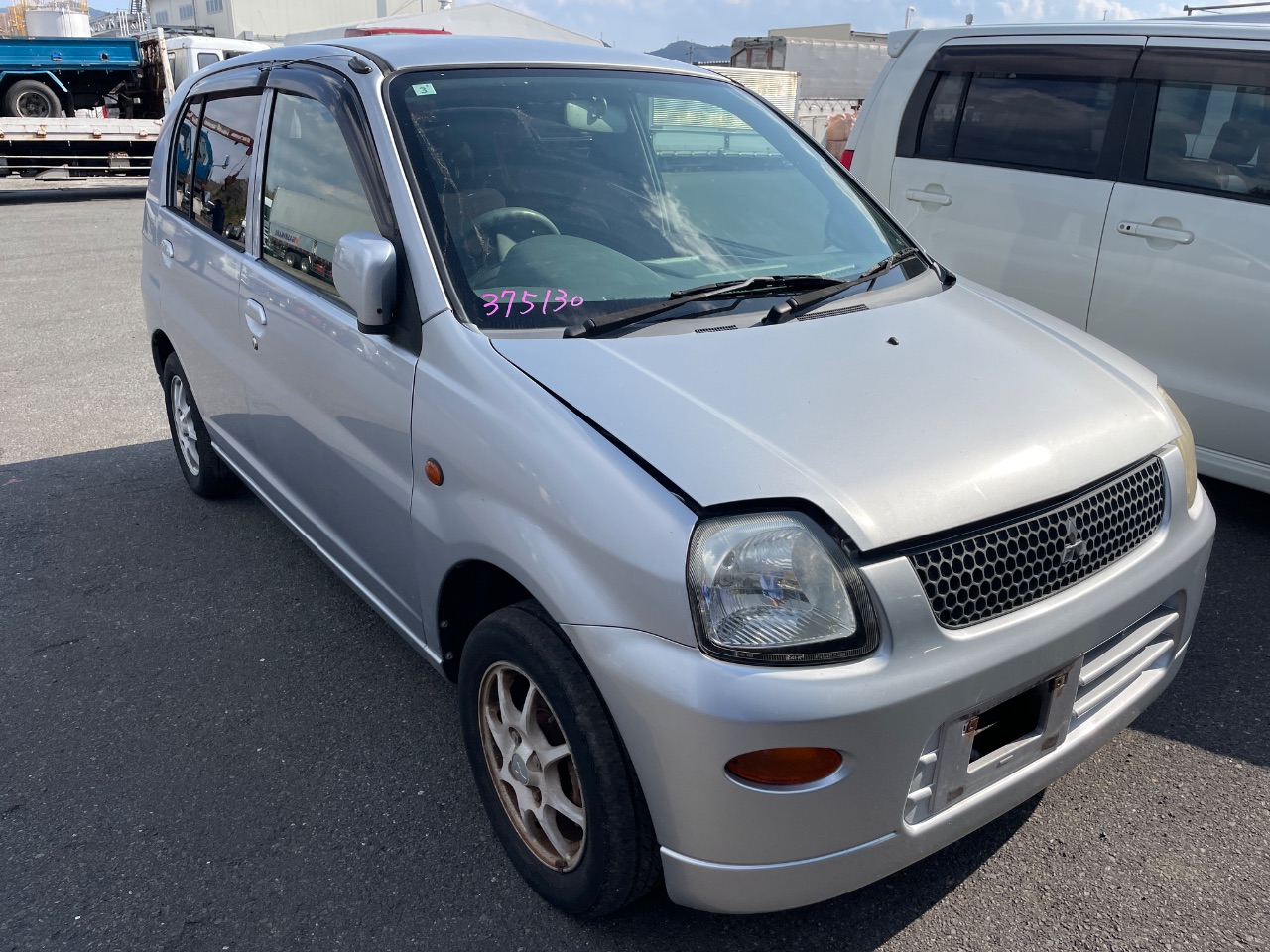 三菱 ミニカ 5MT GF-H42A タイヤサイズ > ミニカ [GF-H42A] 2WD・Pf・5ドア・5MT (1999年10月