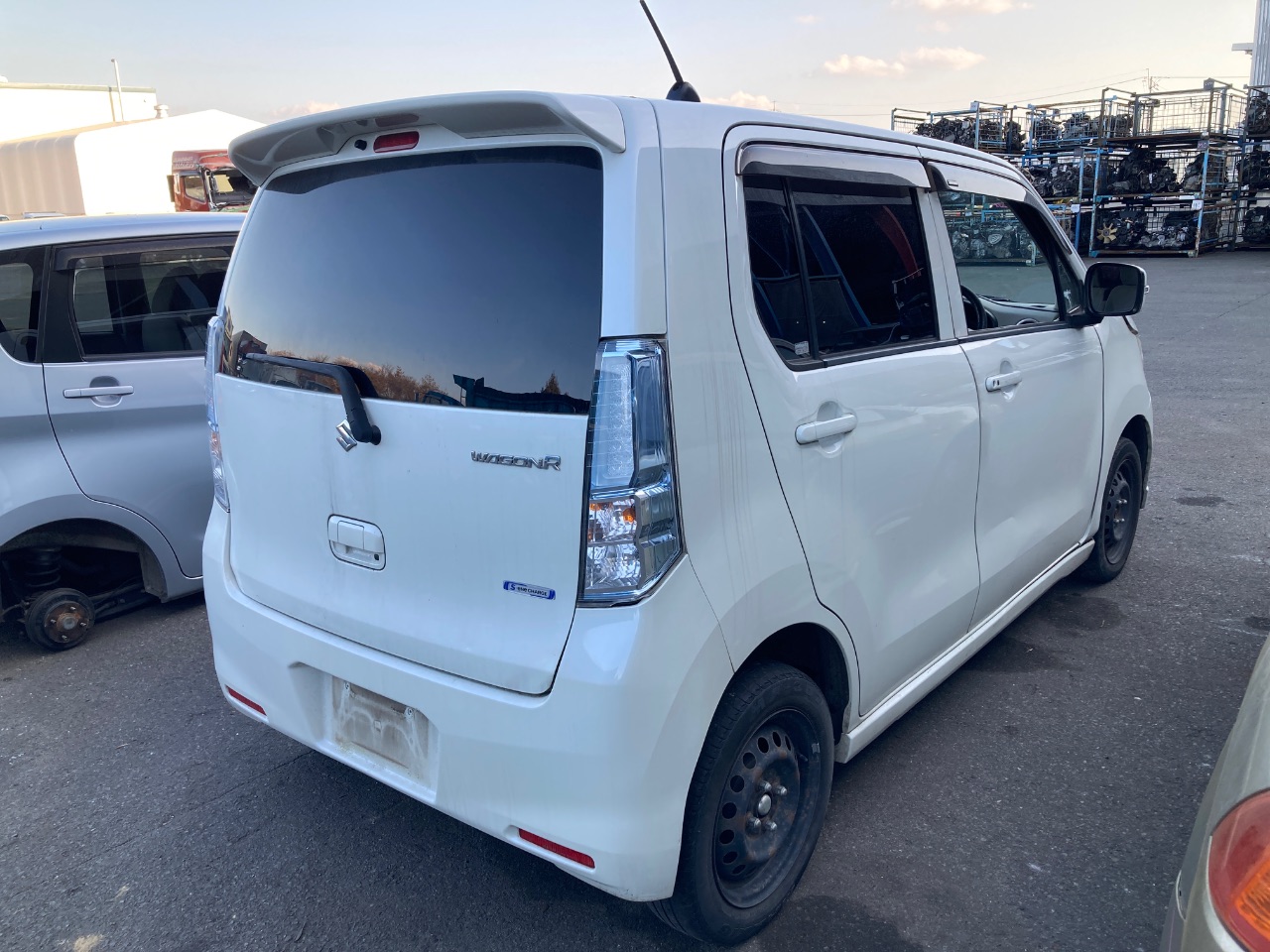 スズキ ワゴンR Ref:SP378238 4/15