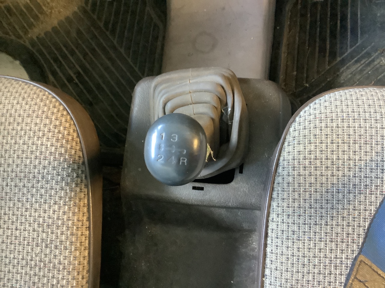 アクティトラックHA4部品取り4WD ホンダ アクティ4WD V-HA4 （呉市で旧車の足廻り修理は第一自動車へ