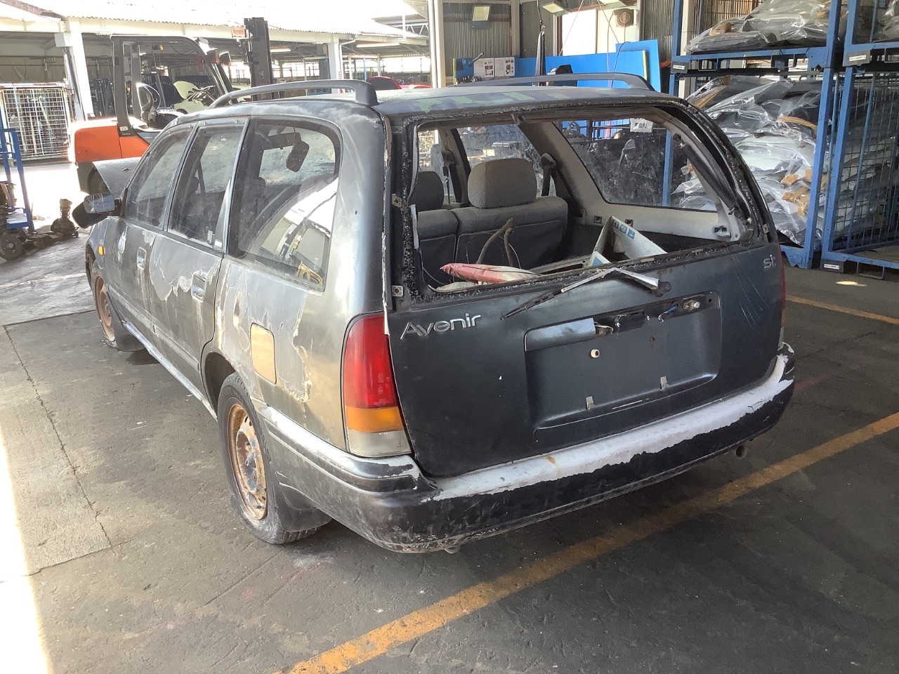 GAPRAS 日産 アベニール - 商品詳細 - SP383045