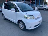 TOYOTA Porte  0/18