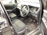 TOYOTA Isis  9/17