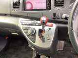 TOYOTA Isis  8/17